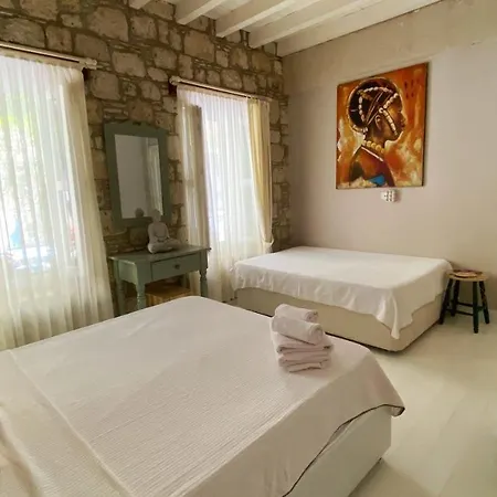 Maison D'azur לינה וארוחת בוקר 4*