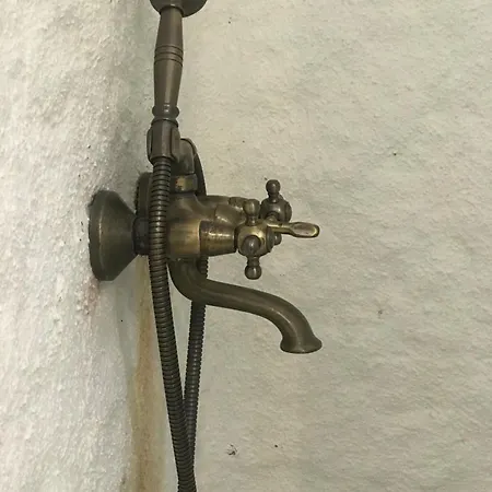 Maison D'azur 4*