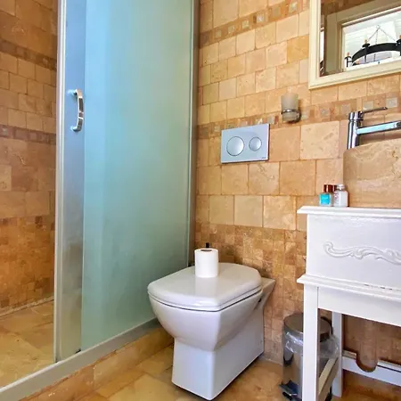 Maison D'azur Alojamento de Acomodação e Pequeno-almoço