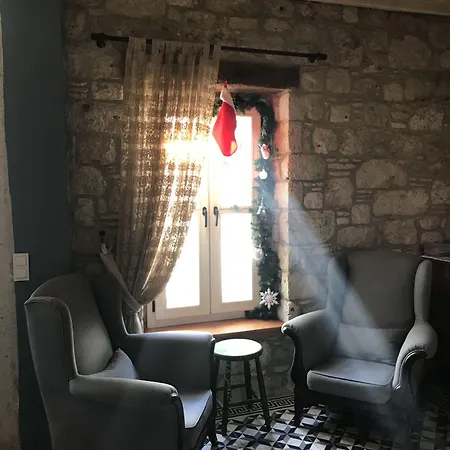 Nocleg ze śniadaniem Maison D'azur 4*