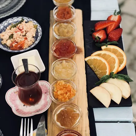 Maison D'azur לינה וארוחת בוקר 4*