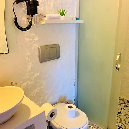Nocleg ze śniadaniem Maison D'azur 4*
