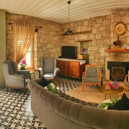 Alojamento de Acomodação e Pequeno-almoço Maison D'azur