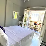 Maison D'azur Alojamento de Acomodação e Pequeno-almoço 4*