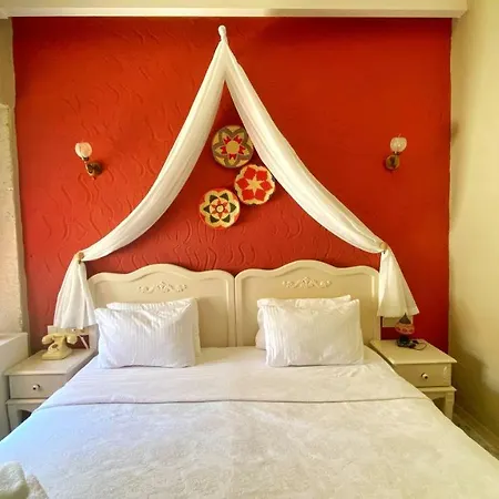 Maison D'azur Bed & Breakfast 4*