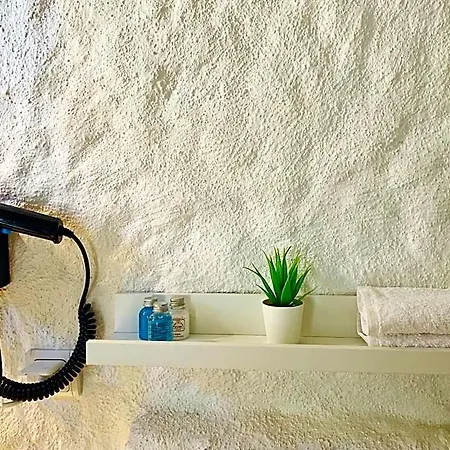 Maison D'azur 4*