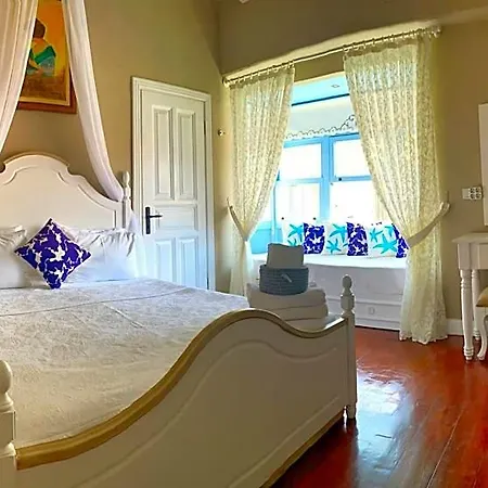 Maison D'azur Bed and breakfast