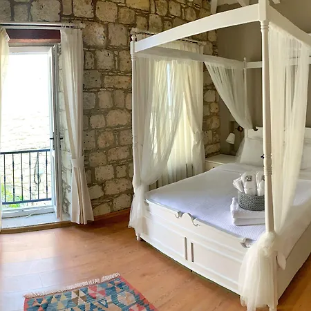Frühstückspension Maison D'azur Alaçatı