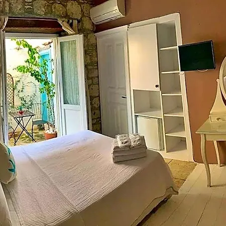 Frühstückspension Maison D'azur 4*