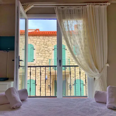 Maison D'azur Alojamento de Acomodação e Pequeno-almoço